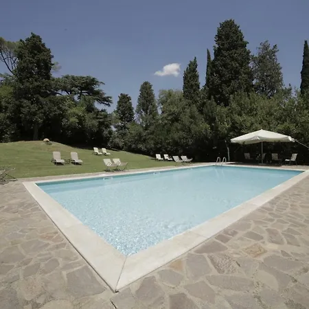 Il Pino Di Spazzavento Country house *