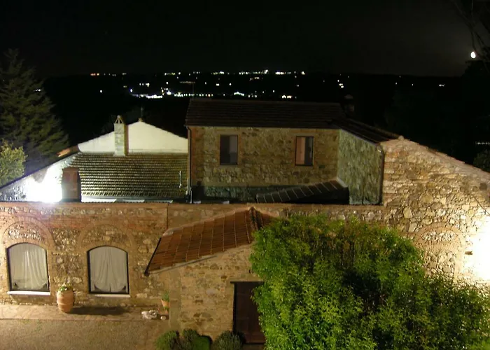 Il Pino Di Spazzavento * Cetona